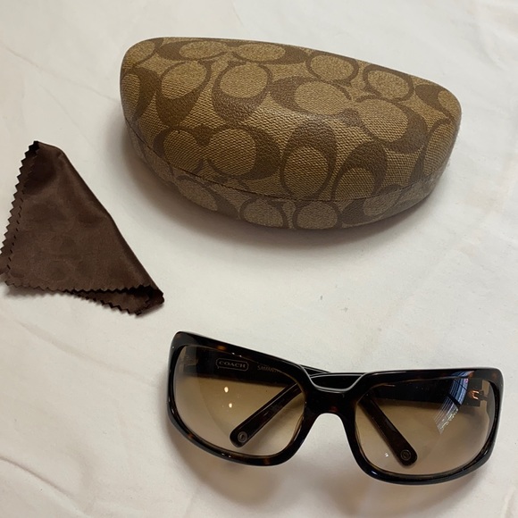 Coach sunglasses - Picture 1 of 9